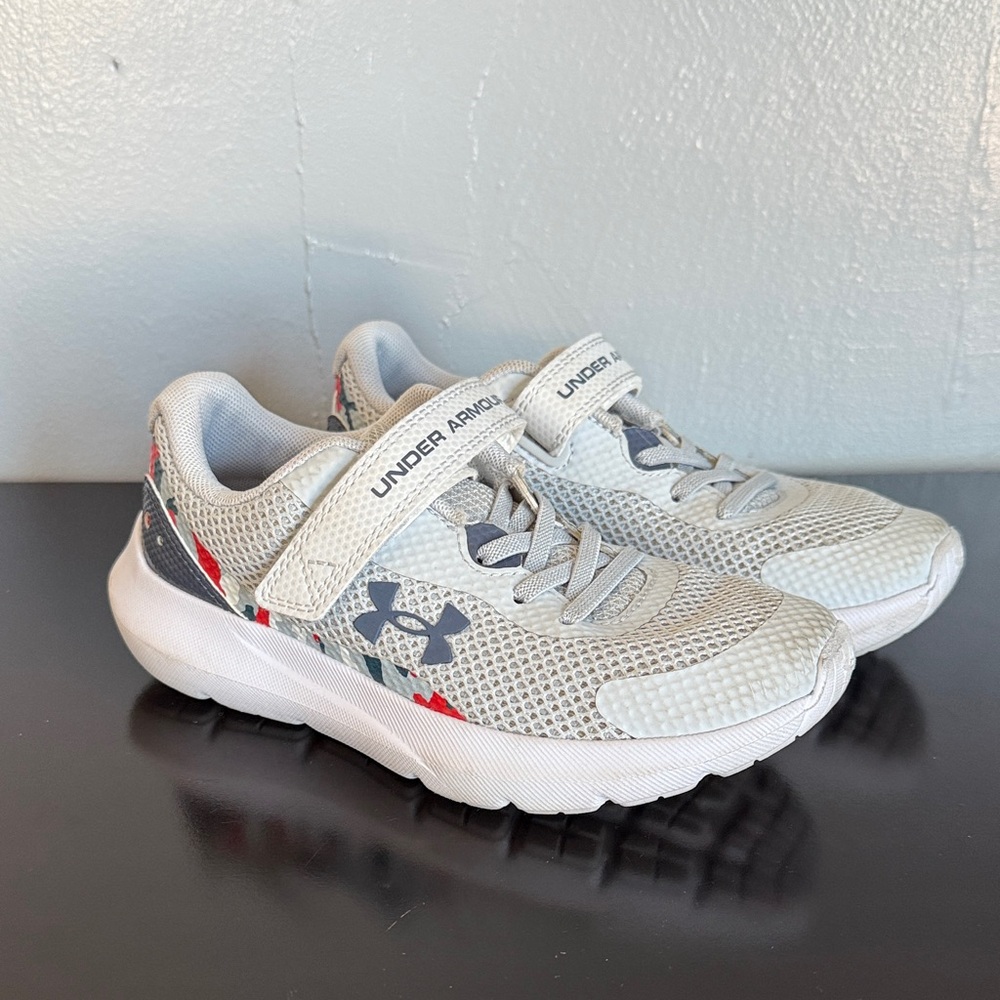 Under Armour Kids Sneakers - White and Gray